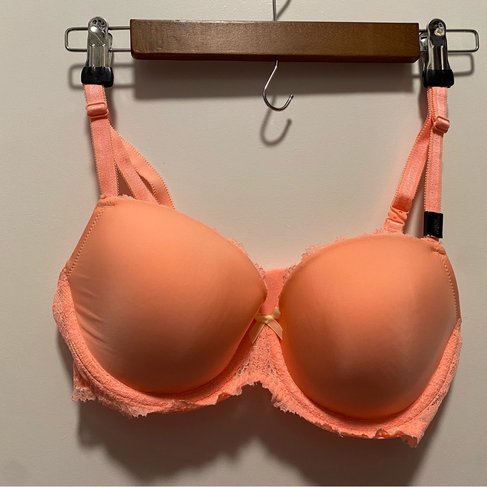 NWT VS 34D